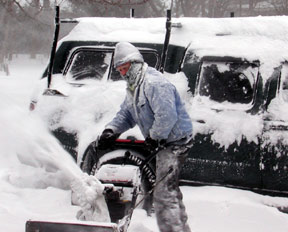 snow_blow_sm.jpg